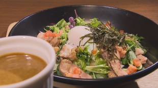うさぎ年！ルーが跳ねても気にしない！激うまカレー料理の名店