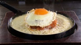 「はい、チーズ」と思わずシャッターを 切りたくなる、チーズ料理の名店