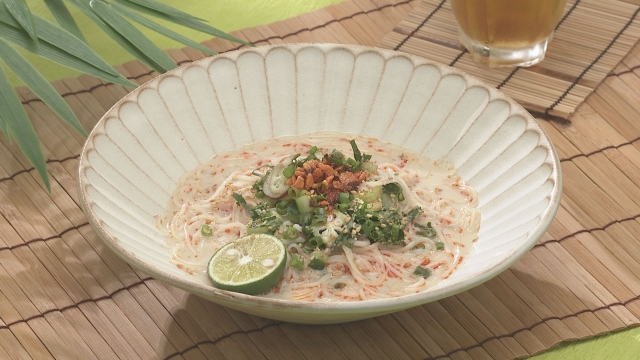 コク旨ヘルシーごま豆乳麺
