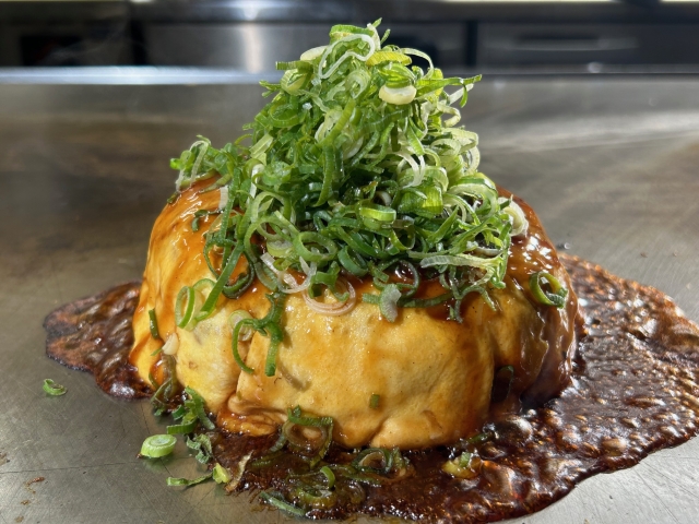 鉄板・お好み焼き 電光石火 宝町店