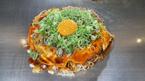 鉄板焼 ＳＡＮＴＯＳ