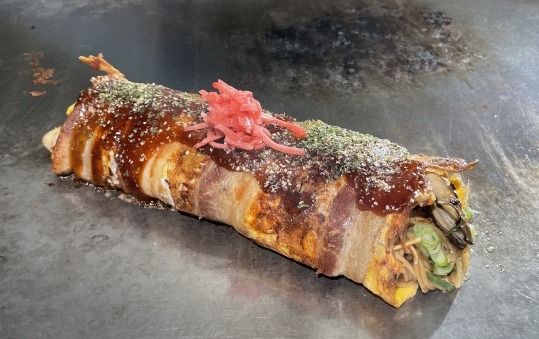 隠れ鉄板小屋　よしだや