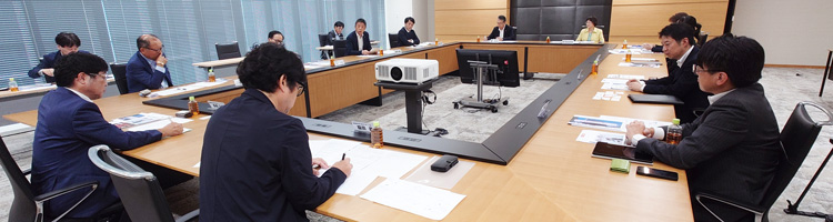 審議中の写真